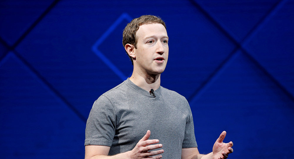 ’فيسبوك‘ تجري تصويتا على تنحي زوكربيرغ