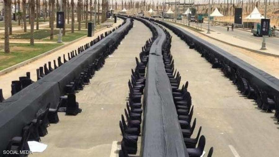 مصر تقيم أطول مائدة إفطار بالعالم