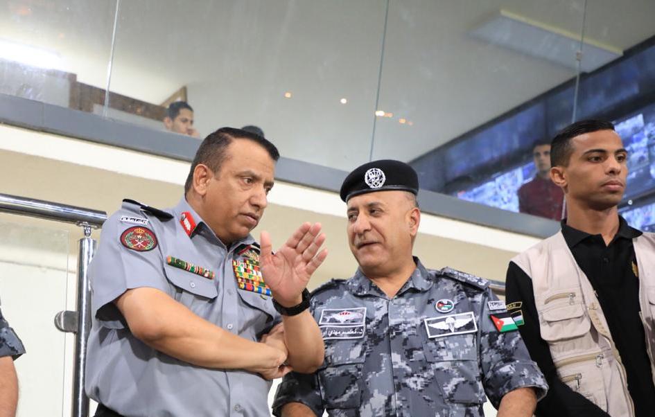 الحواتمة يتابع تنفيذ الخطة الأمنية لمباراة