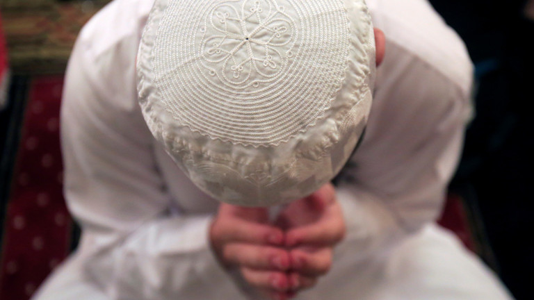 «عيد حزين» في لبنان وتأكيدات على