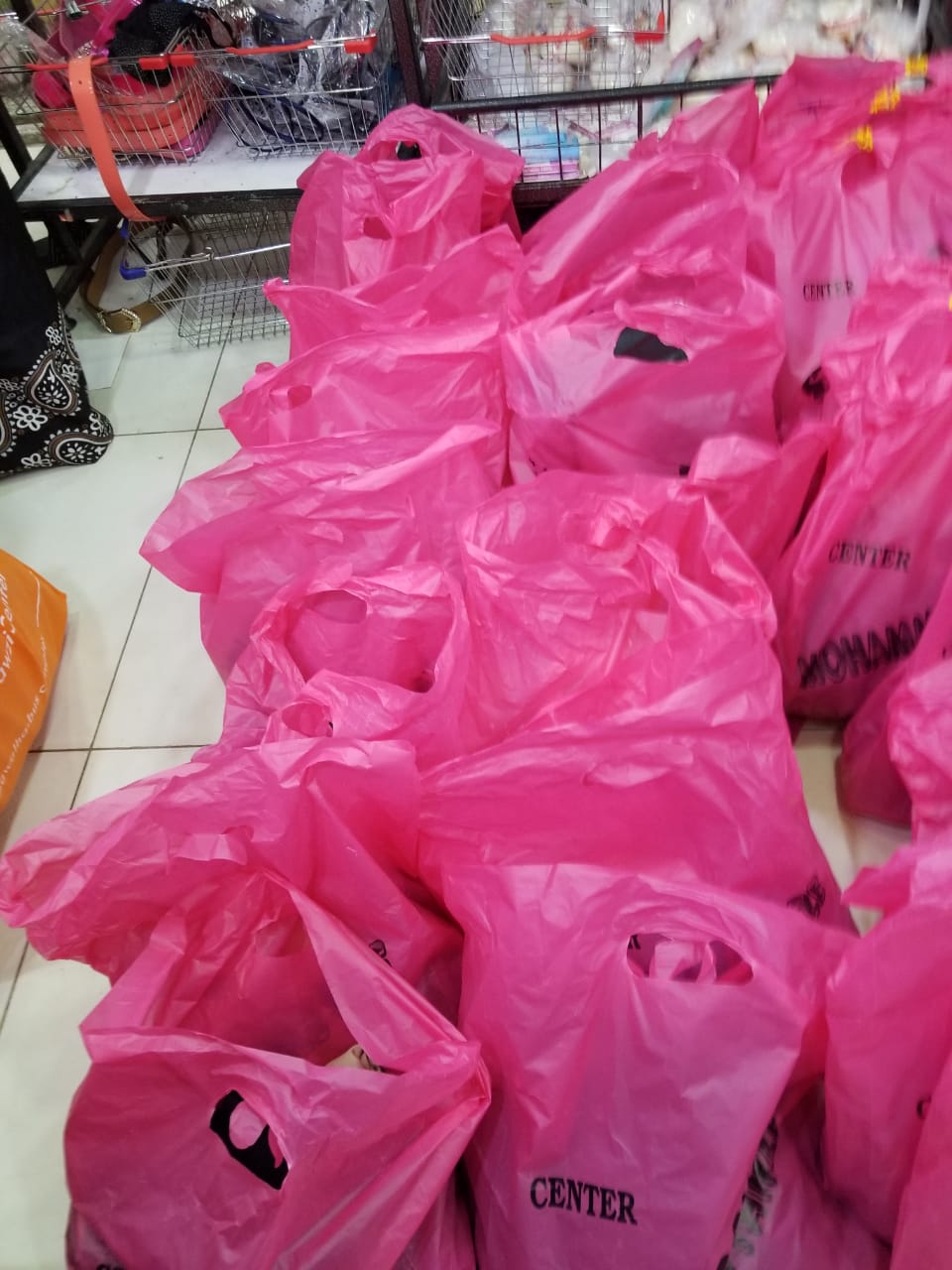 جمعية البلقاء الخيرية تساهم بكسوة اطفال