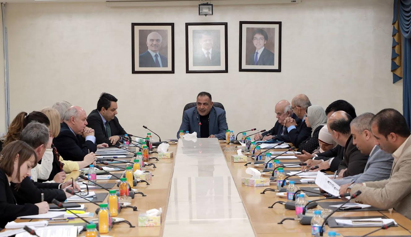 تربية النواب: التعليم بالأردن يمر بمرحلة