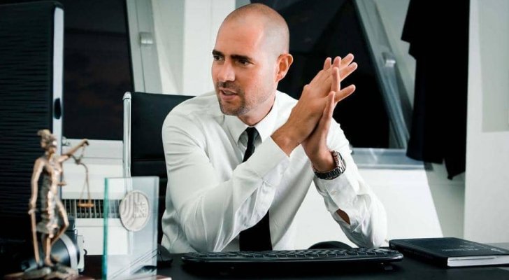 نتنياهو يعين وزيرا ’مثلي الجنس‘ في