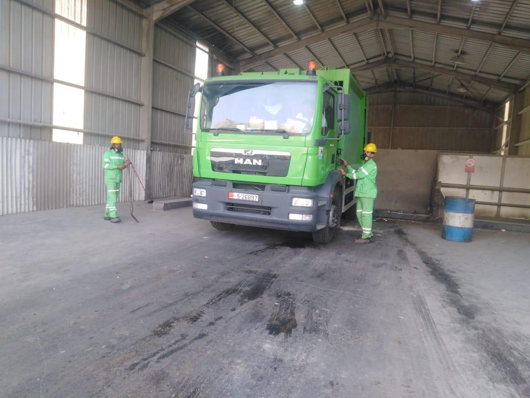 جمع 7565 طن نفايات في عمان