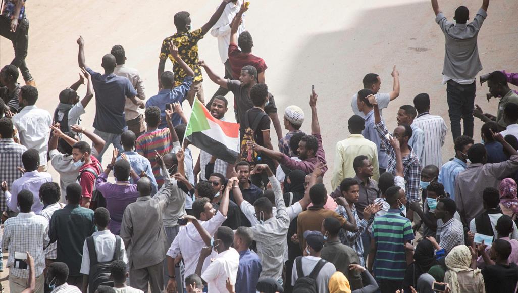 الاتحاد الافريقي يعلق عضوية السودان الى