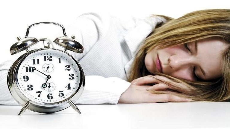 ساعات النوم غير المتناسقة تضاعف خطر