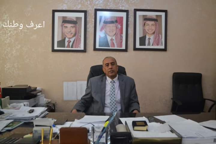 عمدة ناعور زايد العجارمة.. والطاقية الخمرية