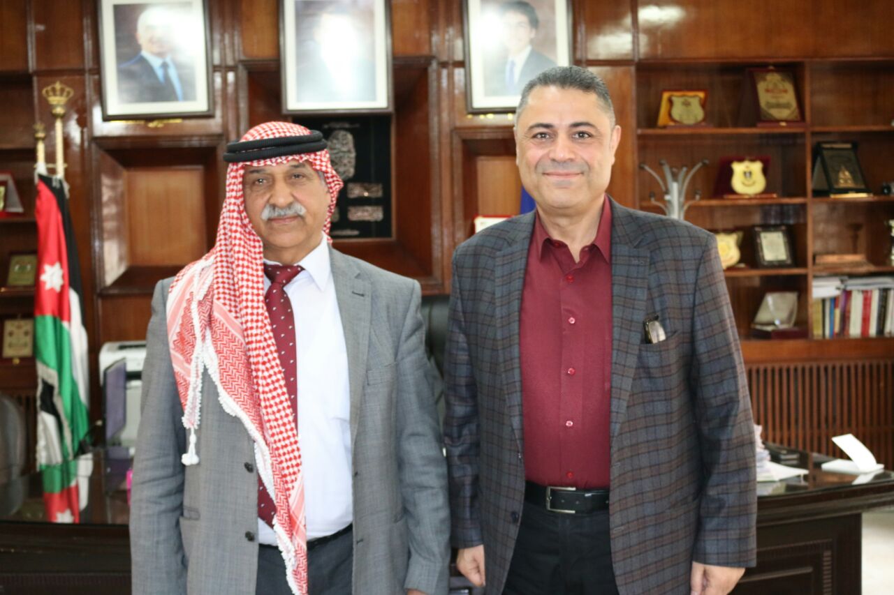 القيسي يؤدي اليمين لتسلم رئاسة لجنة