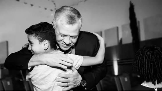 الملكة رانيا لـ الملك في عشرينية