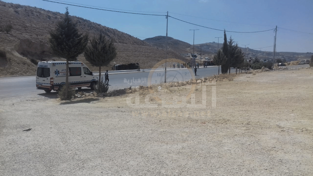 وفاة وإصابة بتدهور مركبة في المفرق