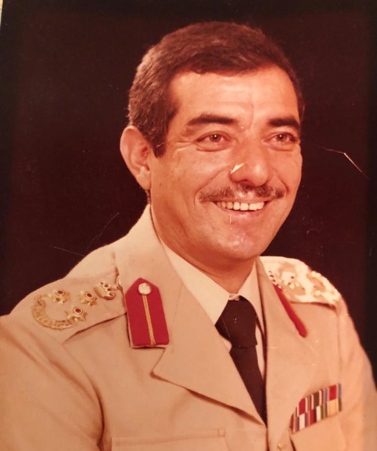 وفاة العميد المتقاعد الدكتور عبدالكريم أبو