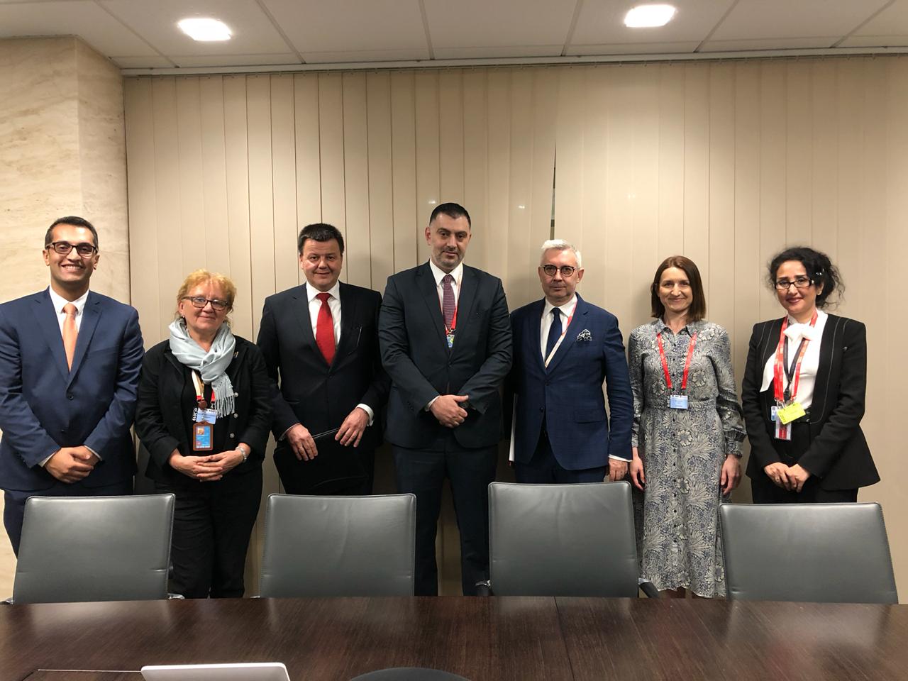 بحث تشغيل الأردنيين مع الحكومة البولندية