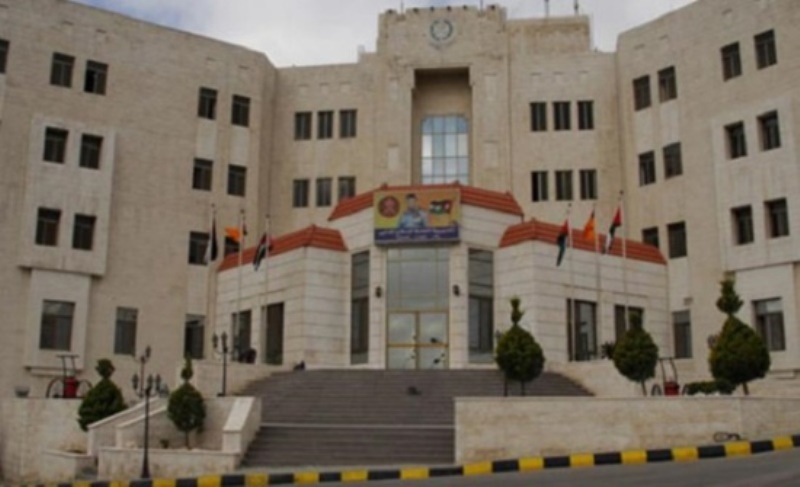 إحالات واسعة لضباط في الدفاع المدني