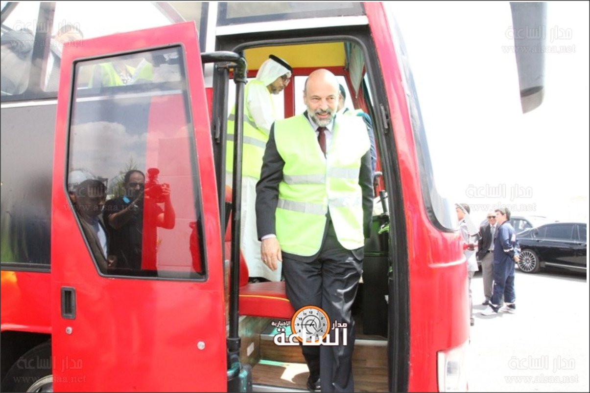 الرزاز يفتتح مشروع الشركة اللوجستية لتخزين