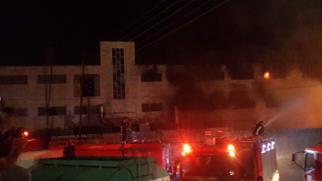 حريق مصنع للبلاستيك في ماركا الشمالية