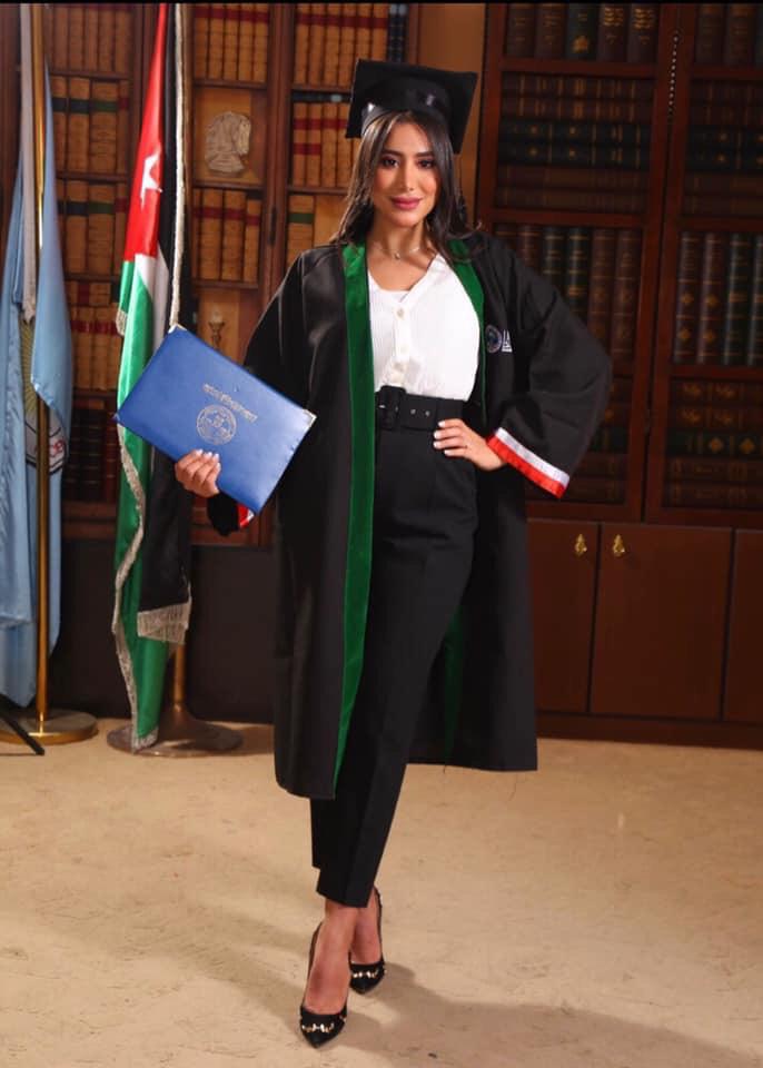 شيرين السيد.. مبروك التخرج