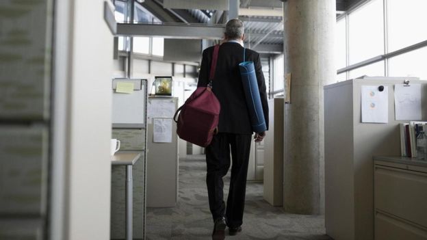 ننذركم بالعودة إلى العمل خلال 3