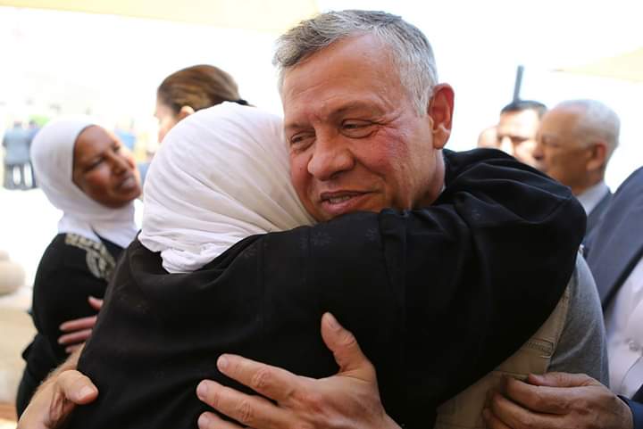 من قصص العشق بين الملك والغوارنة