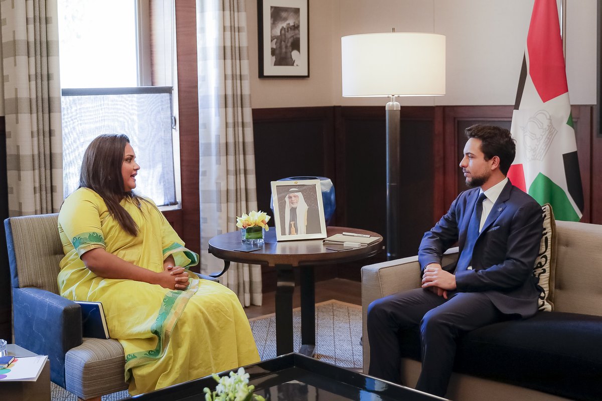 ولي العهد يلتقي جايثما ويكراماناياكا