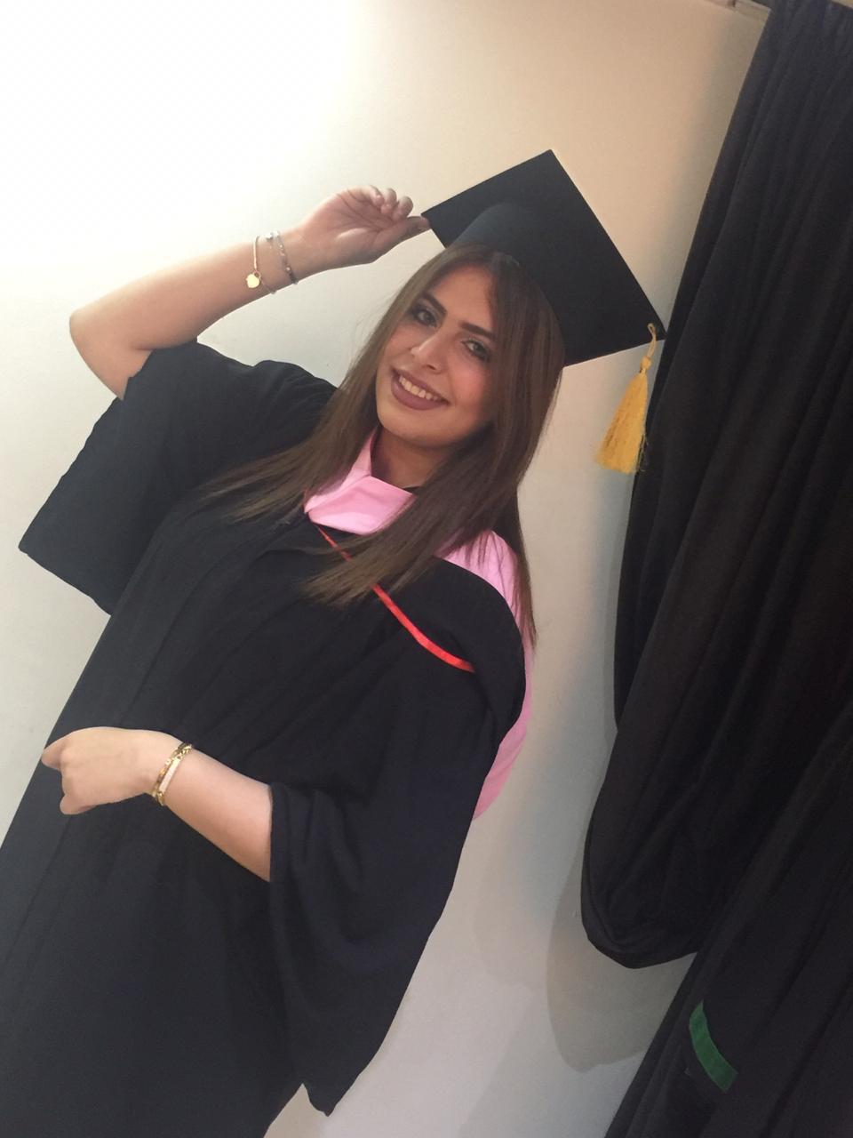 الدكتورة الصيدلانية سارة غنيمات.. مبروك