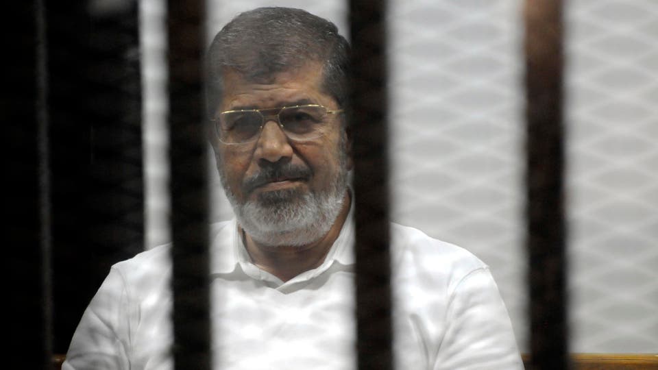 تفاصيل وفاة محمد مرسي وطلبه الأخير