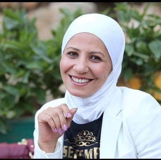 الزميلة ختام ملكاوي.. مبروك الماجستير