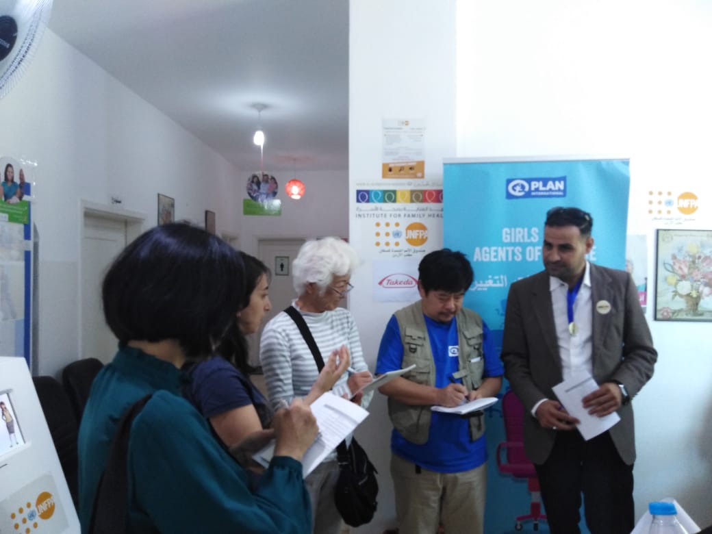 وفد ياباني يطلع على خدمات ’العناية