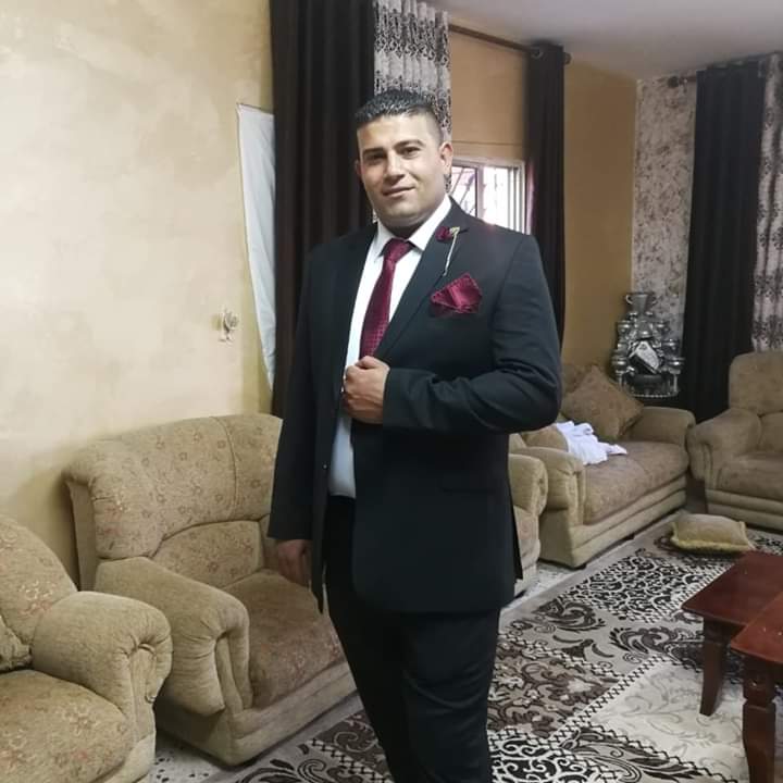 الباشا عقله الطاهات وأبناؤه يباركون