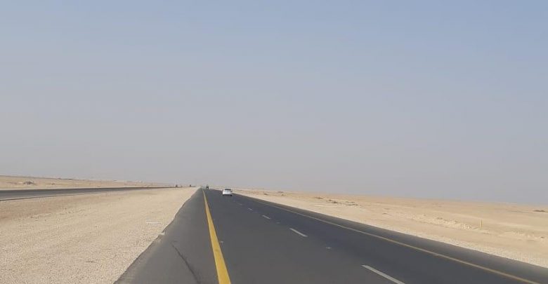 إلزام شركة مقاولات بإصلاح طرق بالبادية