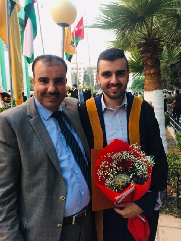 قصي عمر سلامة مبارك التخرج (صور)