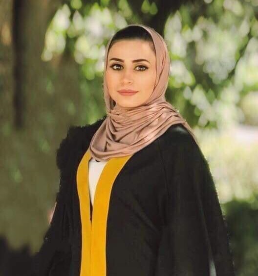 انوار الطراونة.. مبروك التخرج