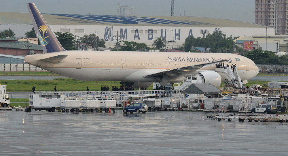 الخطوط الجوية السعودية تغير مساراتها بعيدا