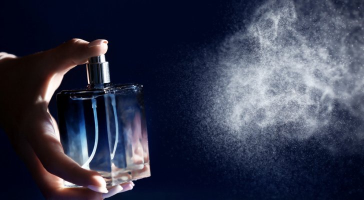 الافتاء تجيب عن حكم وضع العطور