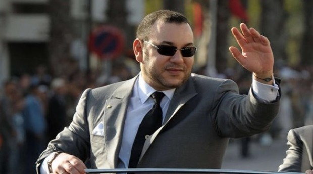 العاهل المغربي يعفي عبد الإله بن