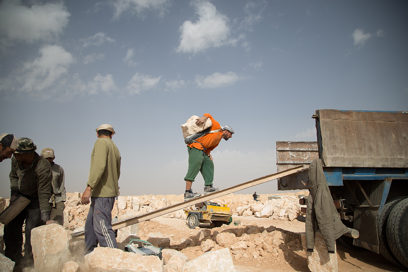 البطاينة يوعز لأصحاب العمل
