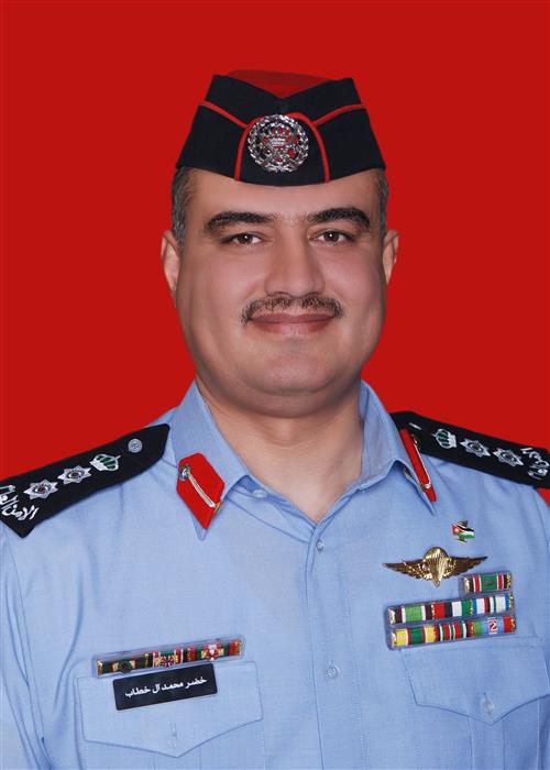 لماذا طلب العميد آل خطـاب إحالته