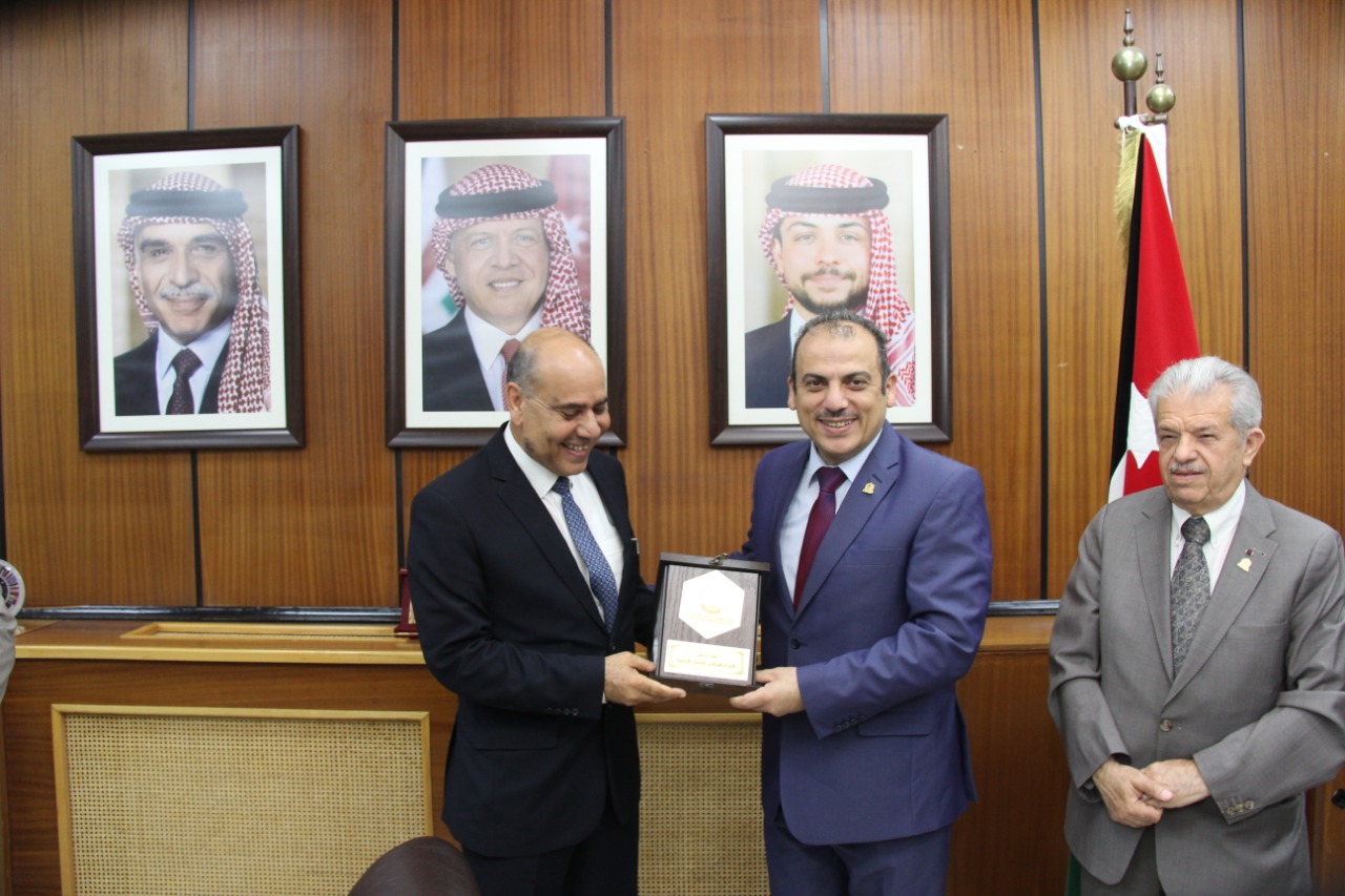 كفافي يثمن دور المركز الوطني للبحوث