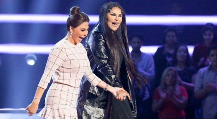 أحلام تغازل إليسا علنا