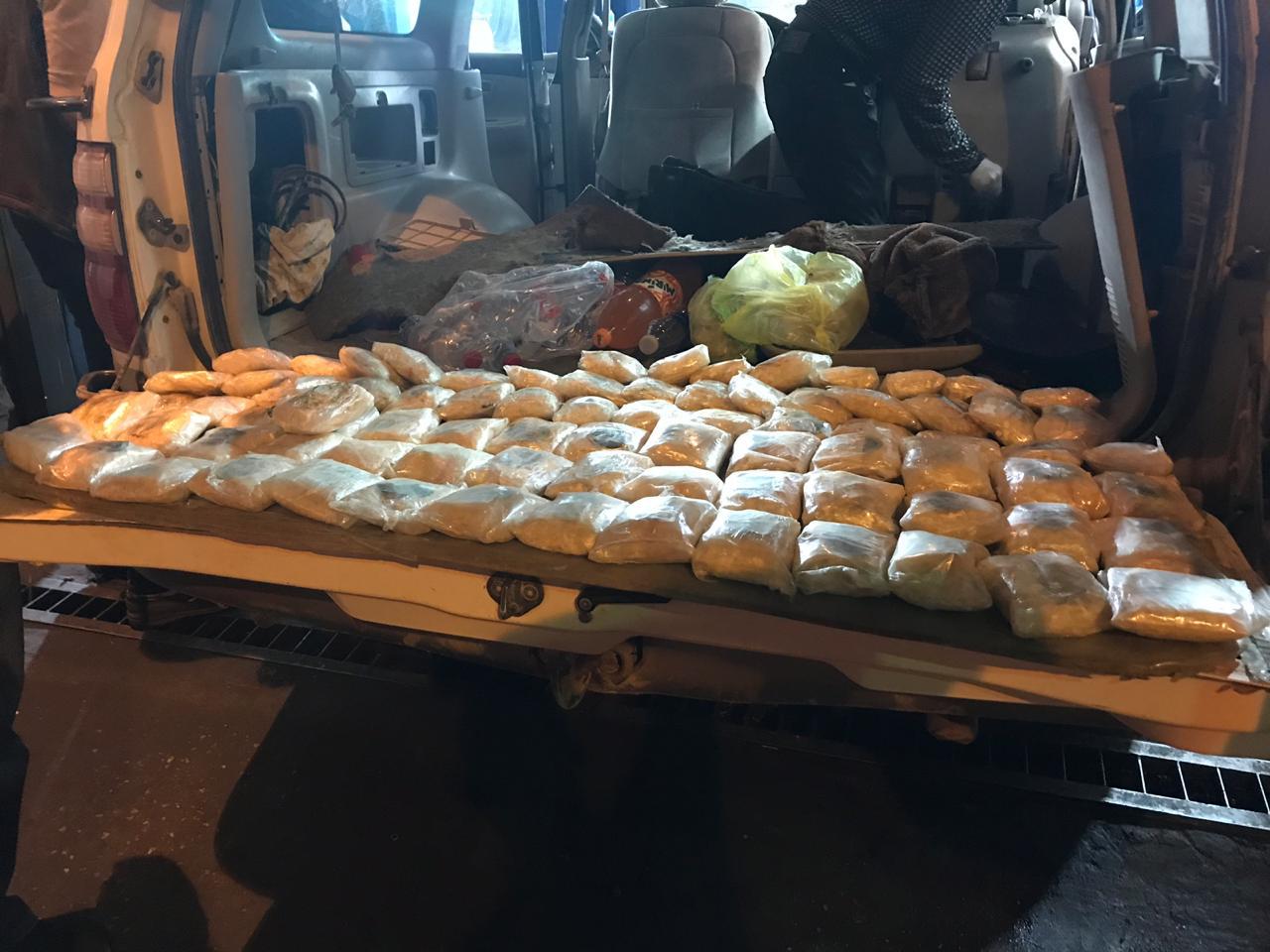 القبض على «عربي» حاول تهريب 400