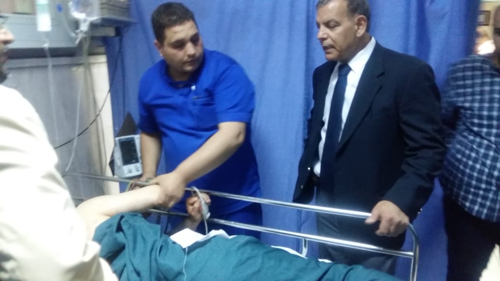 وزير الصحة يطمئن على مصابي حادثة