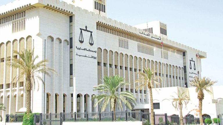 إحالة كويتي هدد بتفجير نفسه لأمن