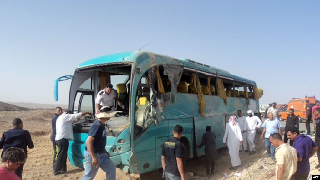 وفاة أردني وإصابة آخرين بتصادم حافلة