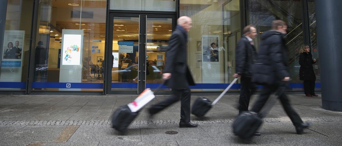 بنك ألماني يسرح نحو 18 ألف