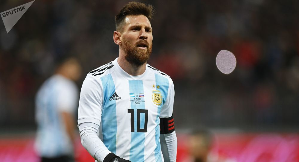 مطعم ميسي يقدم طعاما مجانيا للمحتاجين