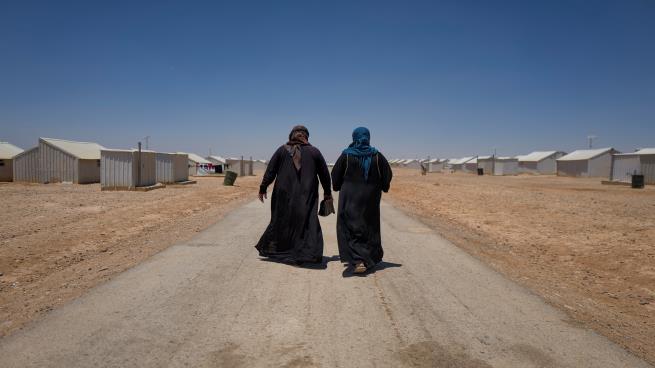 تقرير: السوريون يشتكون من الواسطة في