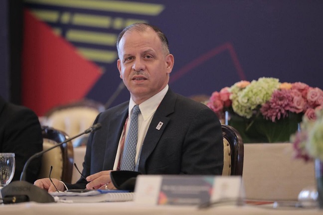 الأمير فيصل يؤدي اليمين الدستورية نائبا