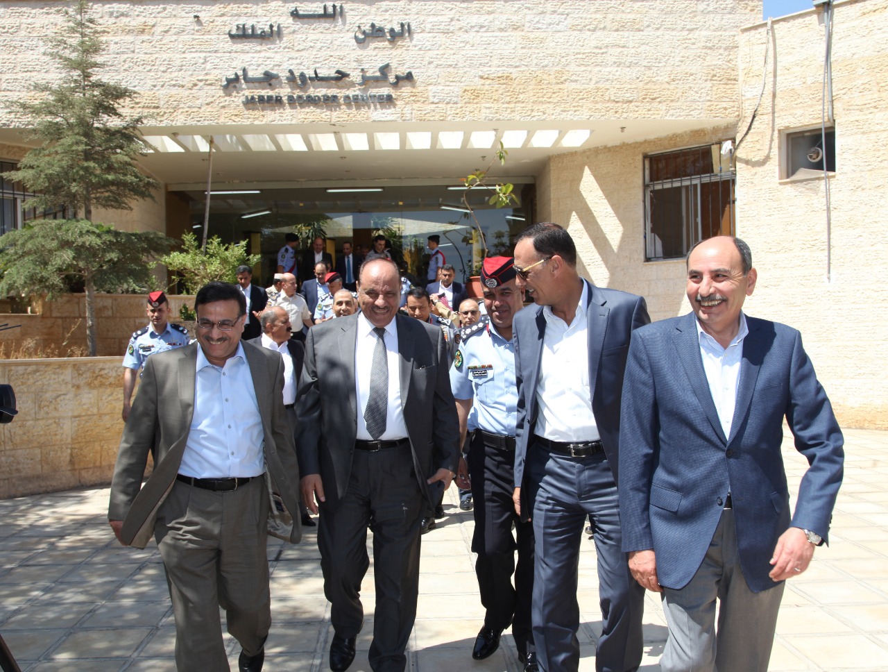 حماد وكناكرية والعموش يزورون مركز حدود