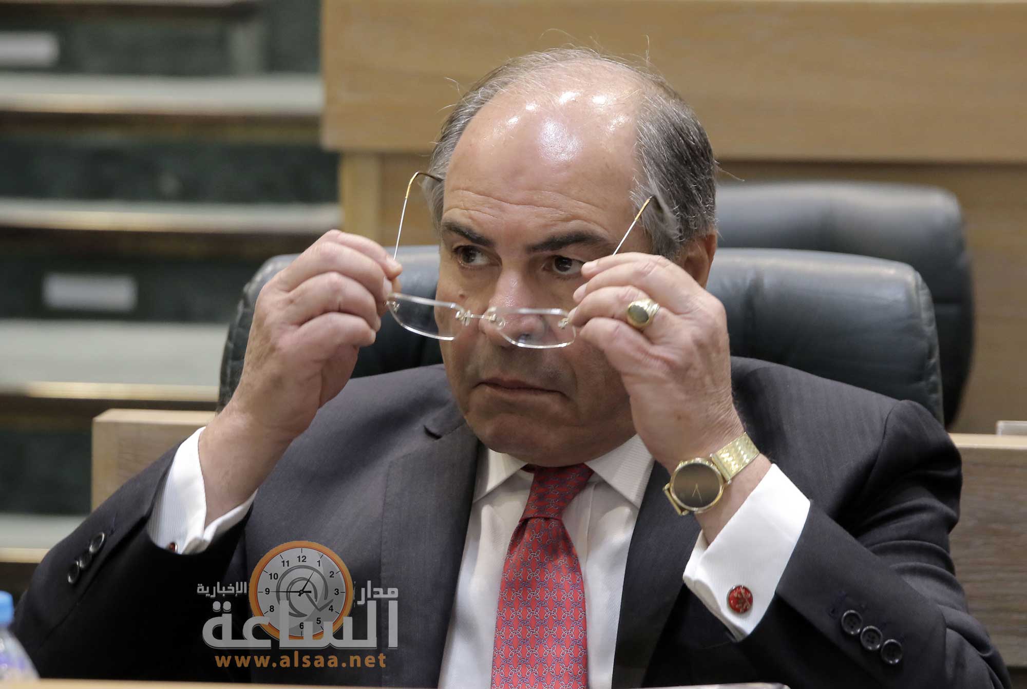 العكايلة يطالب بمحاكمة الملقي وحجب الثقة