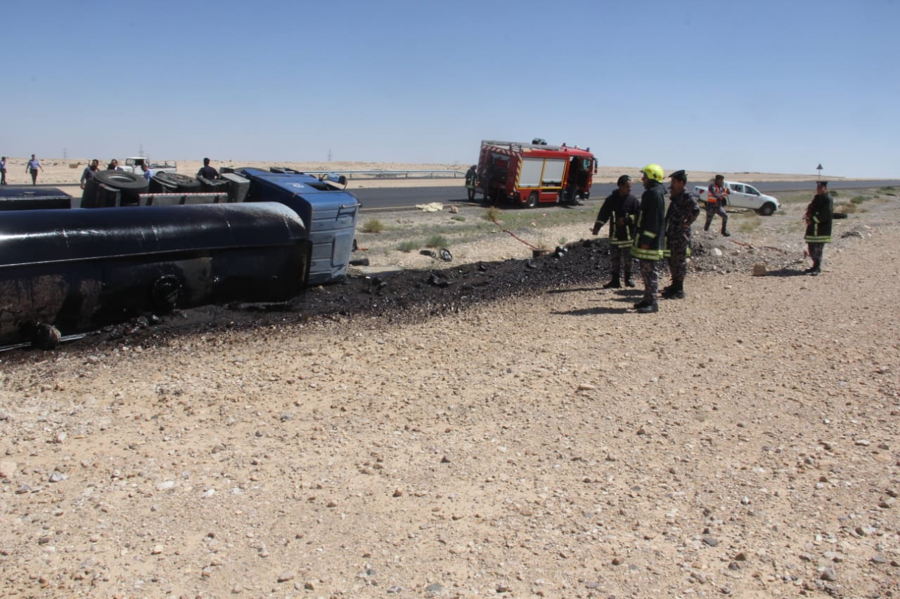 إصابة بتدهور صهريج محمل بالفيول في