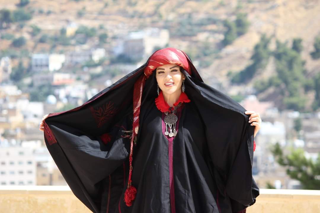 لانا القسوس بـ «الخلقة السلطية» (صور)